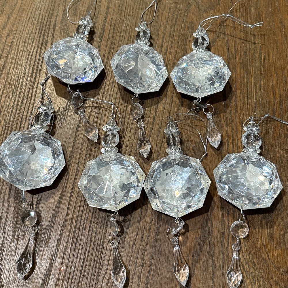 Christmas ornament Elegant acrylic  Crystal look Ornament set of 7 Rare